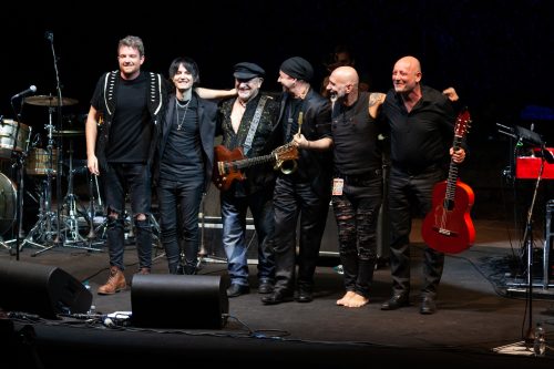 Live on stage Fiesole 2021 - la band: Richard Cocciarelli, Lallo Mauro, Ghigo Renzulli, Cris Pacini, Fabrizio Simoncia Simoncioni, Luca Imperatore